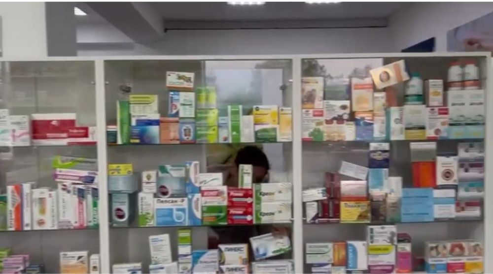 Мебели аптеки(шкафы) и принтер