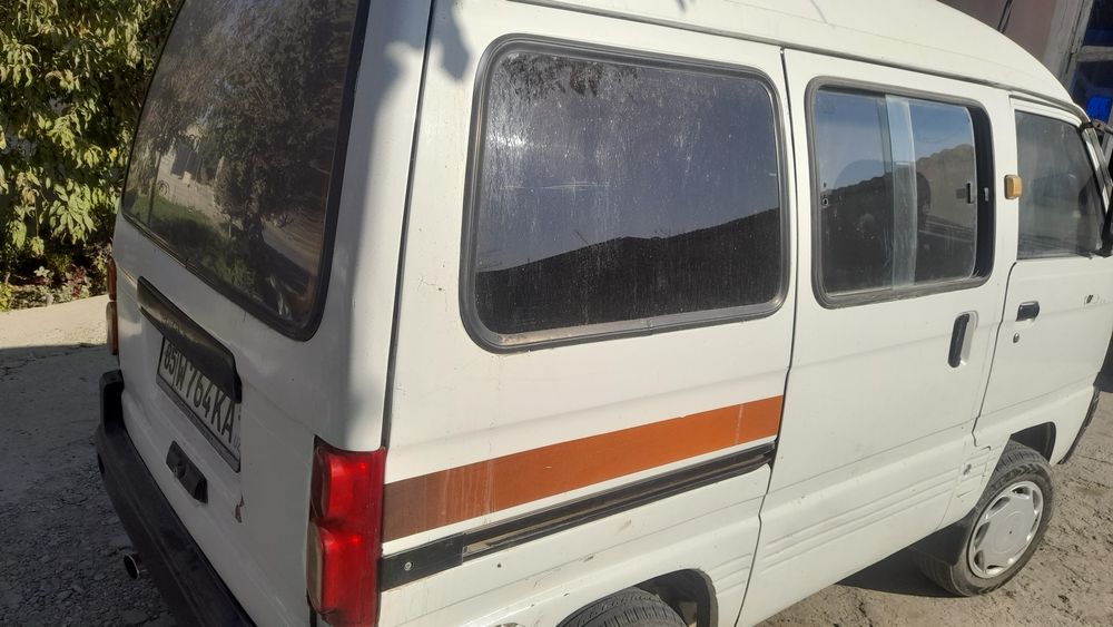 Damas sotiladi 2001 yil