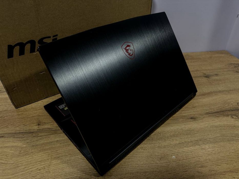 MSI CORE I7 GTX1660 TI 6GB videokarta bilan igrovoy noutbook