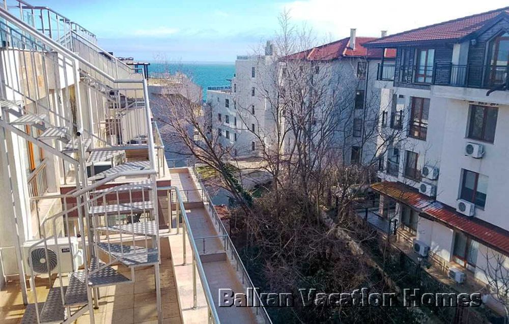 Продава се Двустаен апартамент в Бяла - 143 кв.м за 378 €/кв.м - Снимка #18