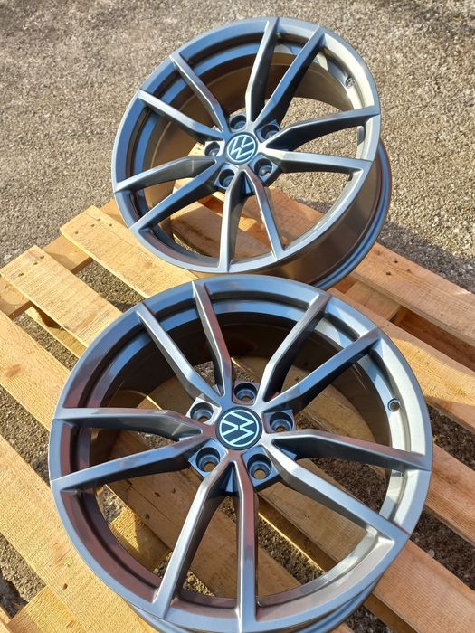 17 Vw Golf Gti R Passat Jetta 7.5j et40 Poteria Black & GunmetalЧисто Нови