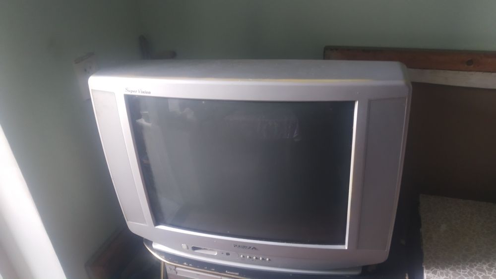 Продам телевизор Daewoo недорого отдам