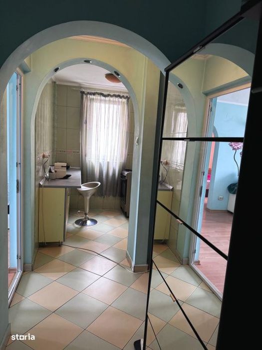 De inchiriat 2 camere 50 mp Bld Brancoveanu + loc parcare, 390 euro