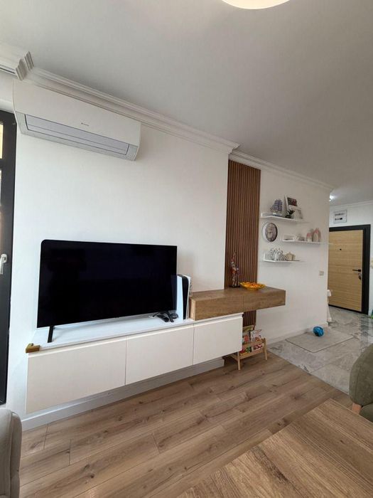 Дава се под наем Тристаен апартамент в София, Витоша - 100 кв.м за 1296.42 € - Снимка #4