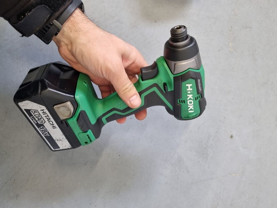 Bormasina cu impact, pistol de impact, acumulatori, Hitachi Hikoki