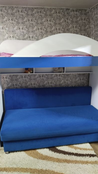 Продам двухяросную кровать в отличном состоянии