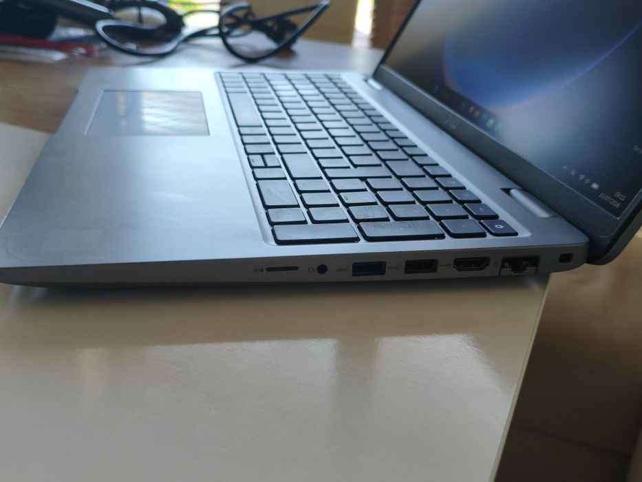 работна станция Dell Precision 3580 - i7-1360P, NVIDIA RTX A500, 16 GB DDR5 4800 MT/s RAM