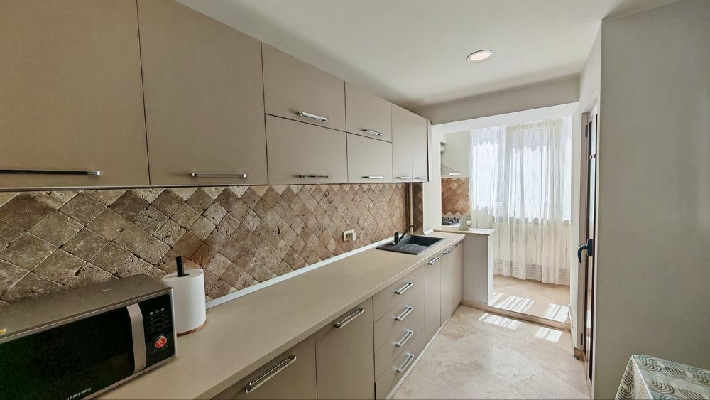 Inchiriez apartament 2 camere Micro18
