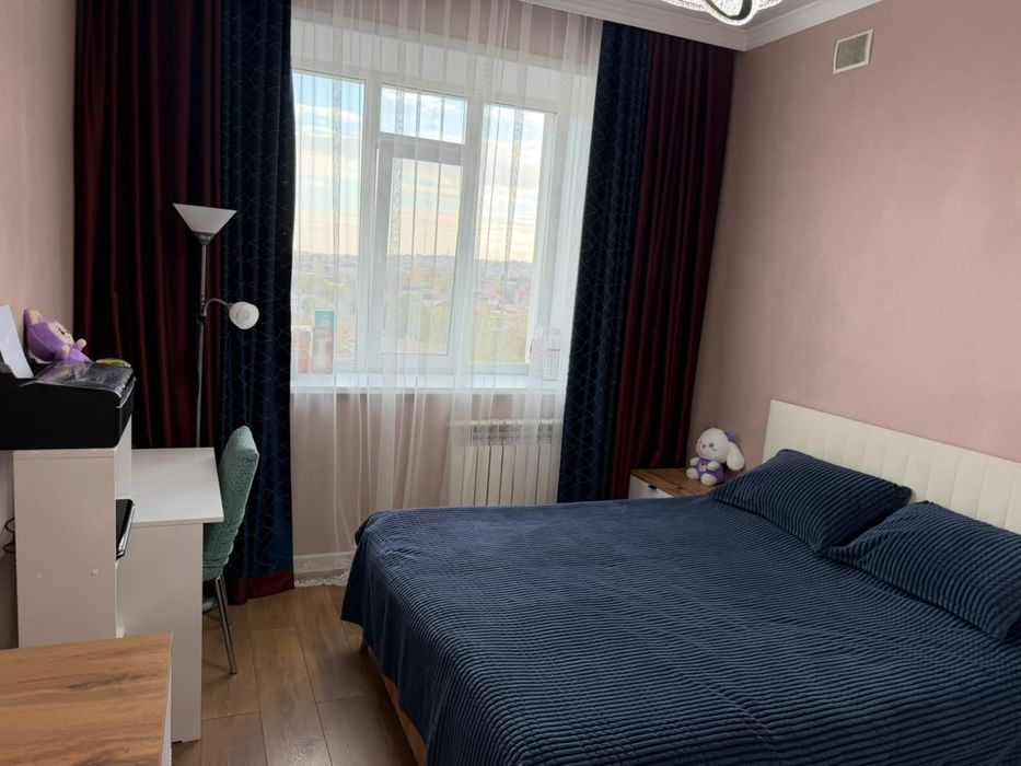 Продам 5 комнатную квартиру
