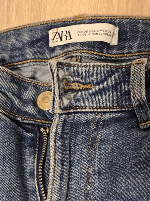 Vand blugi zara marimea s