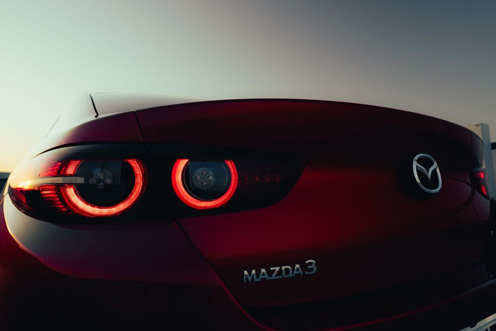 MAZDA 3 2021 — imagine 2