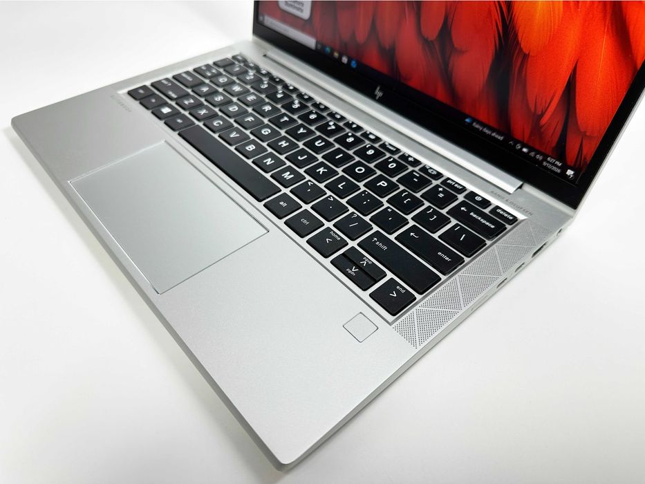 Laptop HP Elitebook 830 G8 Intel i5 1145G7 32 gb ram 256 gb ssd  Ecran 13 inch Full HD Design slim metalic Windows 11 Factura si Garantie 1 an