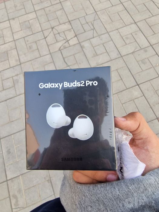 Samsung galaxy buds 2 pro 

Shu naushnik sotuvda. Yangisi bor. Judaham