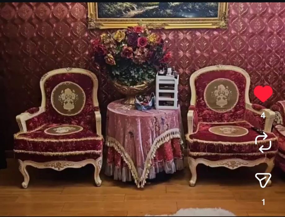 Продам диван и два кресла