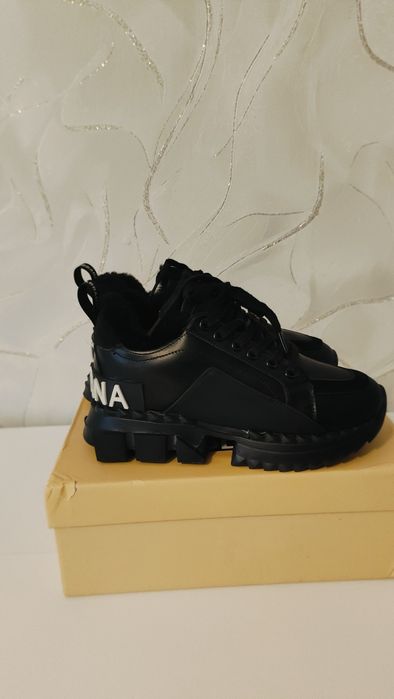 Кроссовки зимние