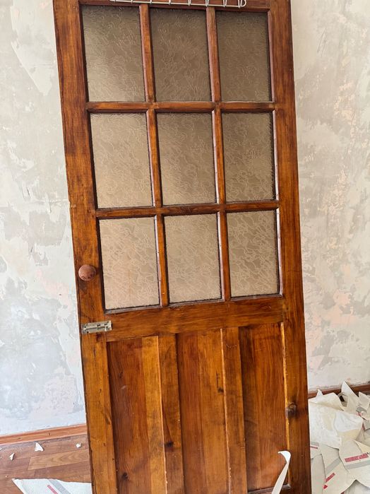 Двери б/у 200х80 2 шт, 200х60(глухой без окна) 1шт шымкент, 8мкр