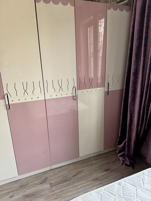 Спальный гарнитур