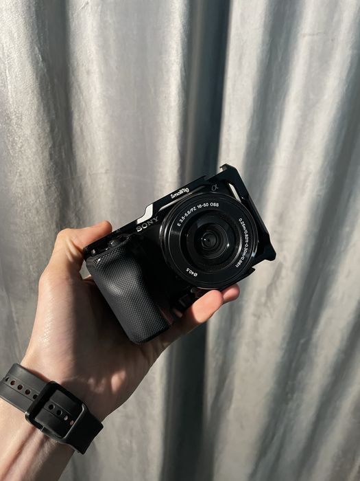 Sony ZV-E10 + оптика + аксессуары Готовый комплект для фото и видео