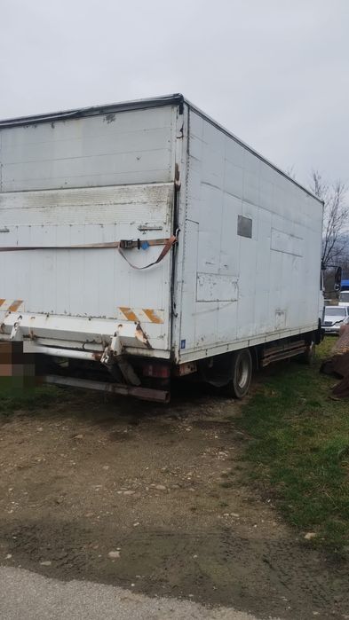 Lift hidraulic pentru camion