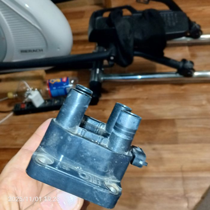 Продам катушку зажигания на LADA granta