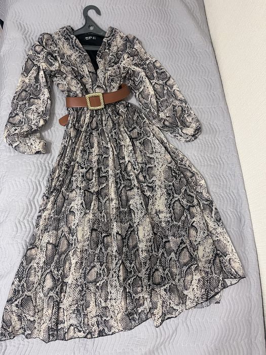 Продам женское платье