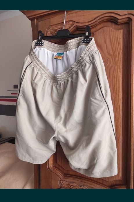 Pantaloni scurți pentru bărbați, modele diferite, mărimi diferite