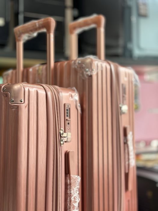 Чемодан Берлин из поликарбоната новые