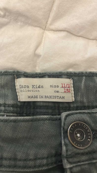 Брюки ZARA цвета хаки в отличном состоянии