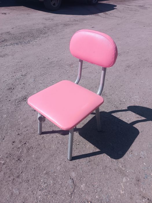 Распродаю стулья