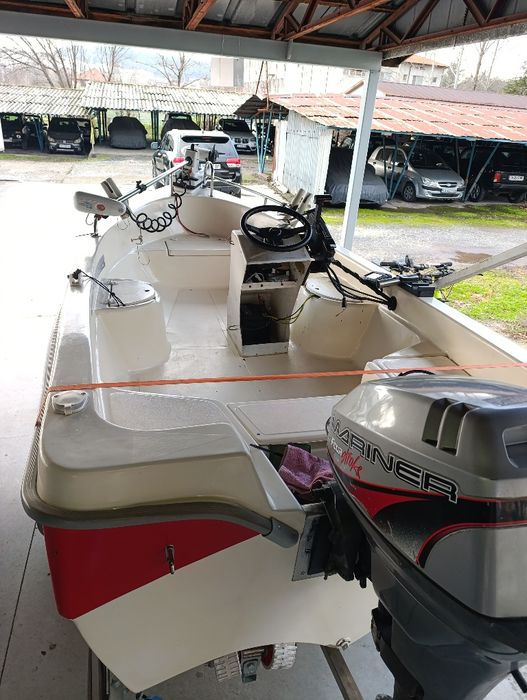 Лодка с мотор 15к.с.