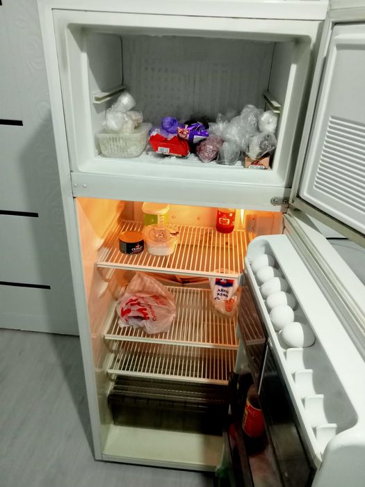 Газ плита Bosch+ холодильник б/у