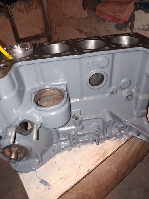 Ваз 2103 сотилади