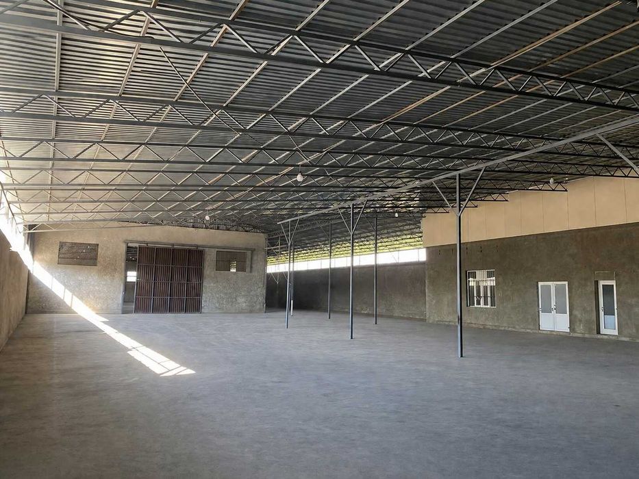 Сдается в аренду помещение для производства или под склад. 2600кв.м