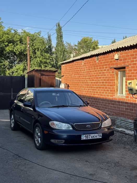 Продам машину нисан цефира