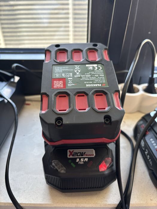 Parkside акумулаторна косачка PRMA 20-Li C3 - комплект с зарядно и 4000 mAh батерия