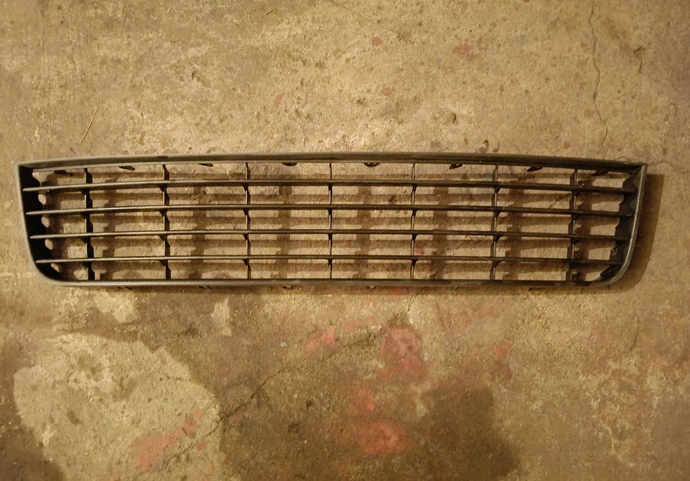 Оригинални решетки, части за броня Golf 5 / Голф 5