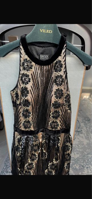 Платье Basix, покупала в Талан