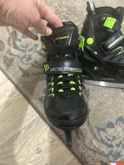 Коньки детские в отличном состояний