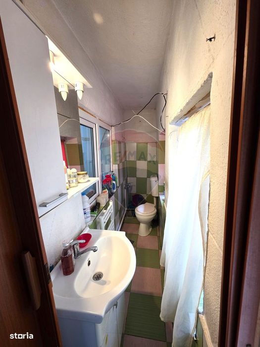 Casă / Vilă cu 6 camere de vânzare în zona Mihai Viteazu