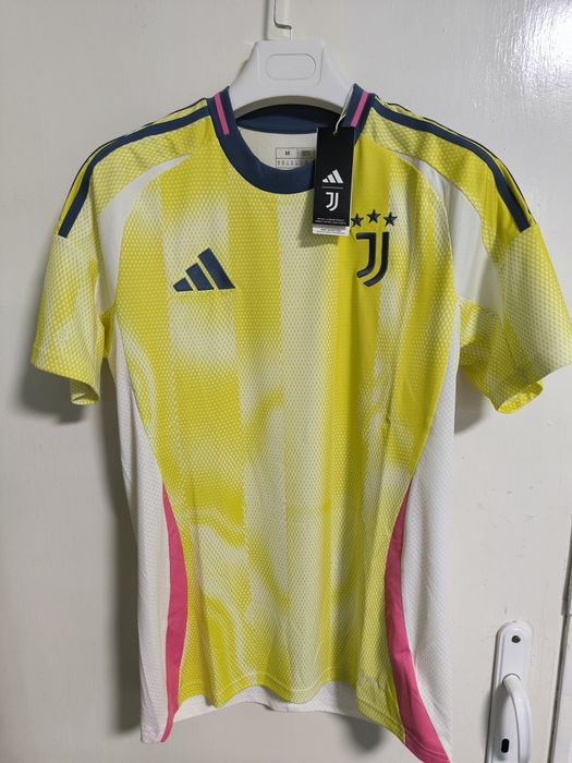 ПОСЛЕДНИ БРОЙКИ Чисто нови оригинални футболни екипи на Manchester United Arsenal Real Madrid  Bayern Munich Roma Juventus Benfica Lion