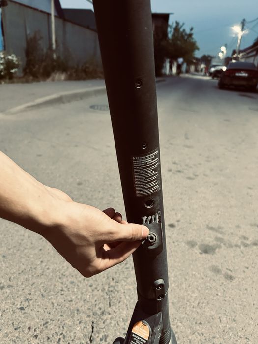 Электронный самокат ninebot