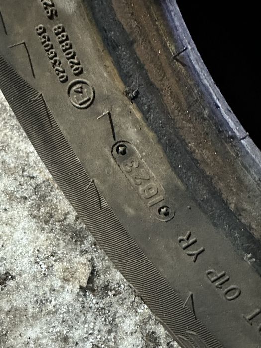 Пара шин триандж липучка