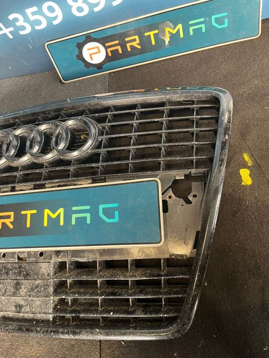 Централна решетка за Ауди AUDI A8 D3