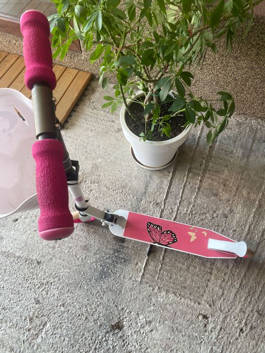 Детска тротинетка Makani