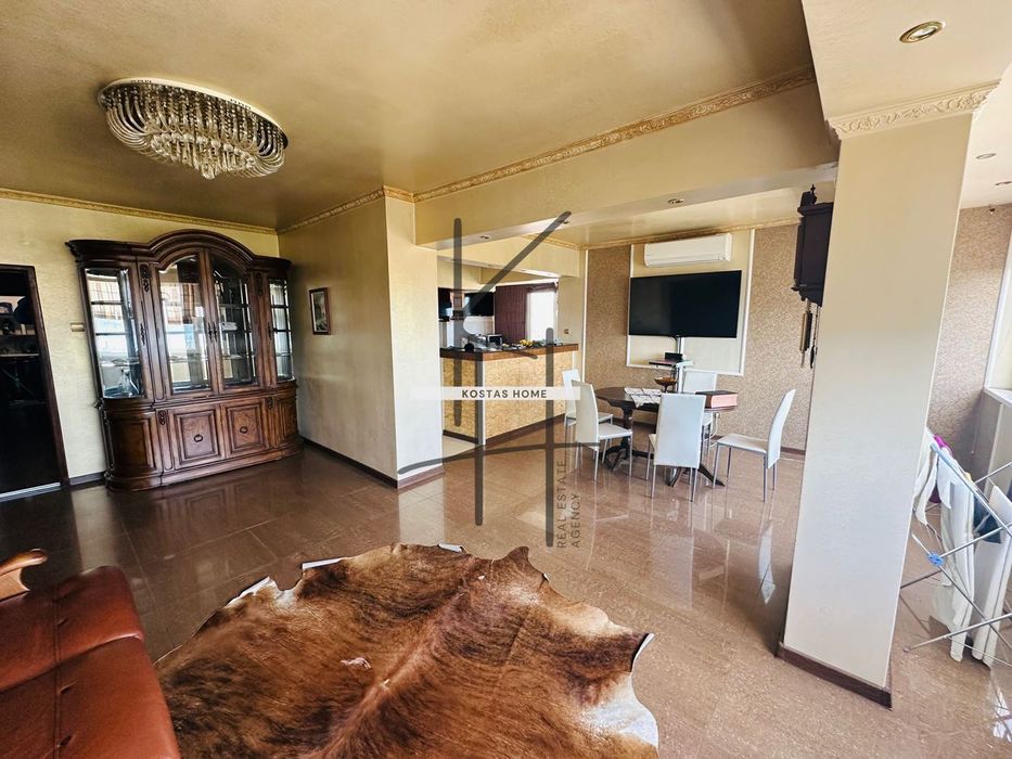 Продава се Четиристаен апартамент в Варна, Център - 100 кв.м за 2300 €/кв.м - Снимка #7