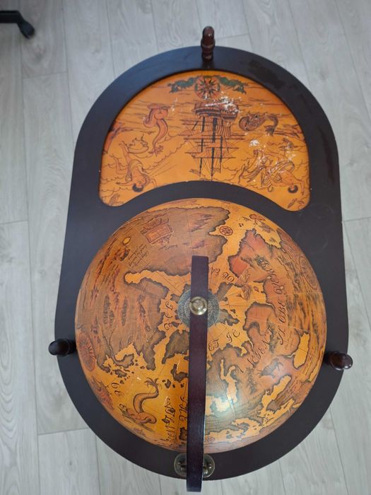 Masuta cu bar inclus