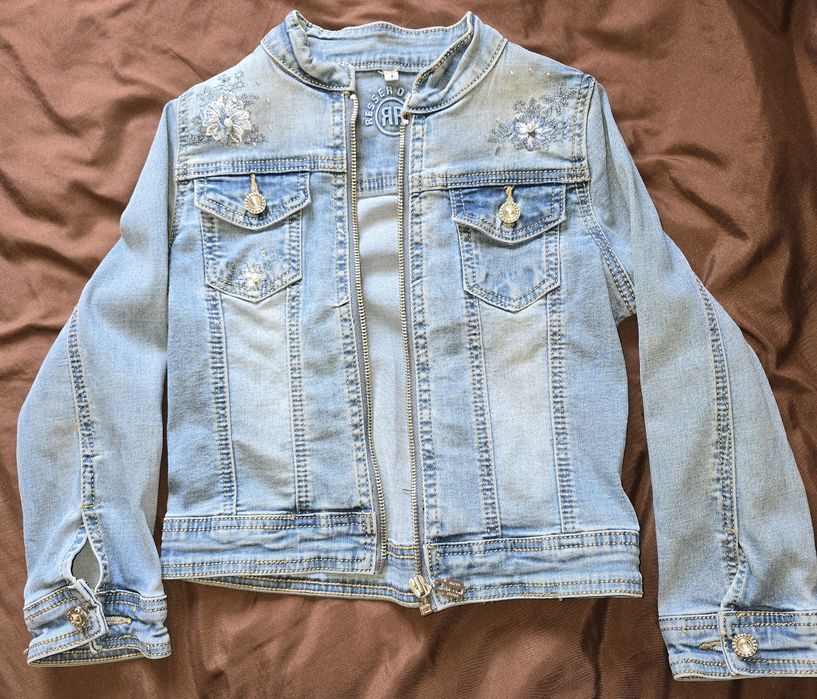 Джинсовый костюм и куртка