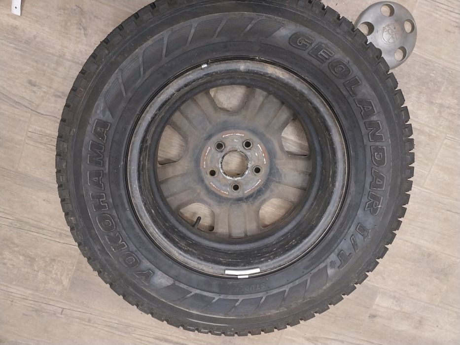 235/70/16 Yokohama Зимни гуми