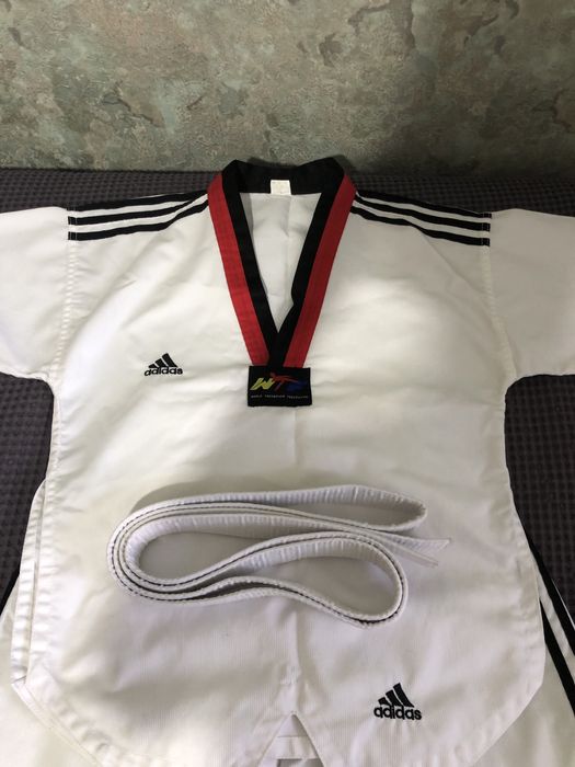 Кимоно для тхэквондо