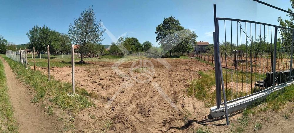 Продава се Парцел в с. Слънчево, Област Варна - 584 кв.м за 57 €/кв.м - Снимка #2